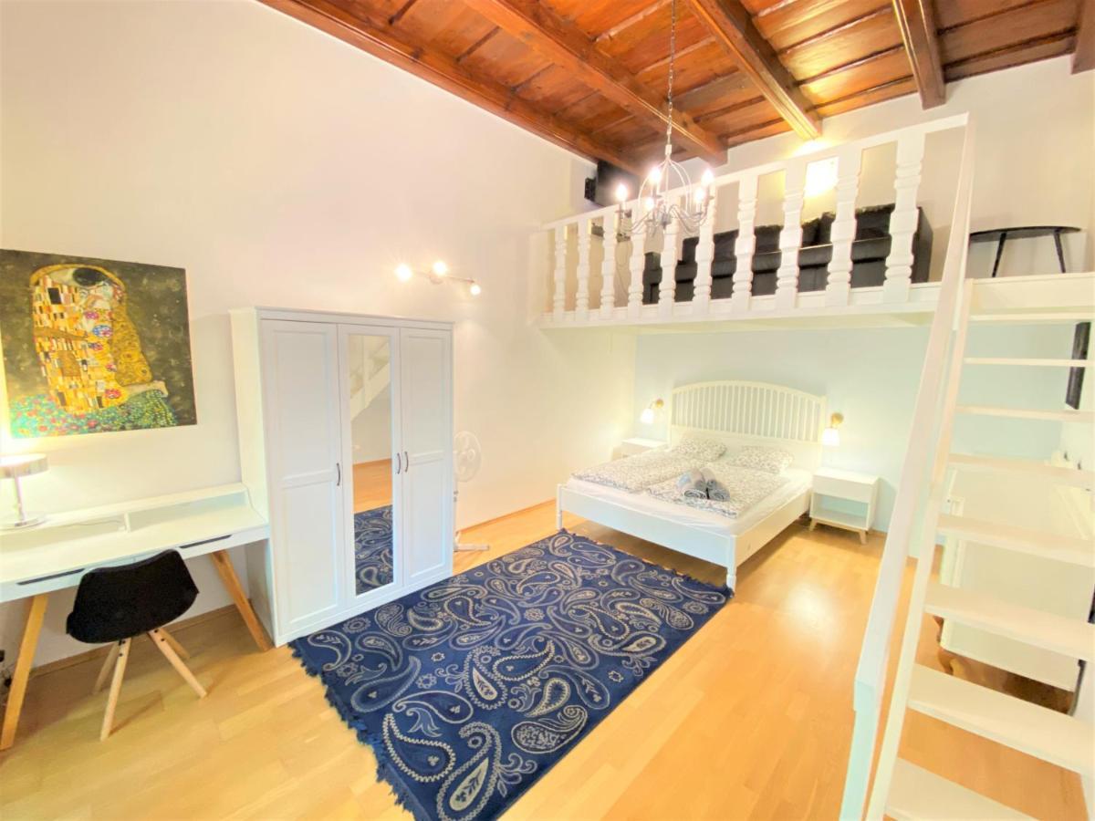 Black Eagle Apartments Prague Ngoại thất bức ảnh