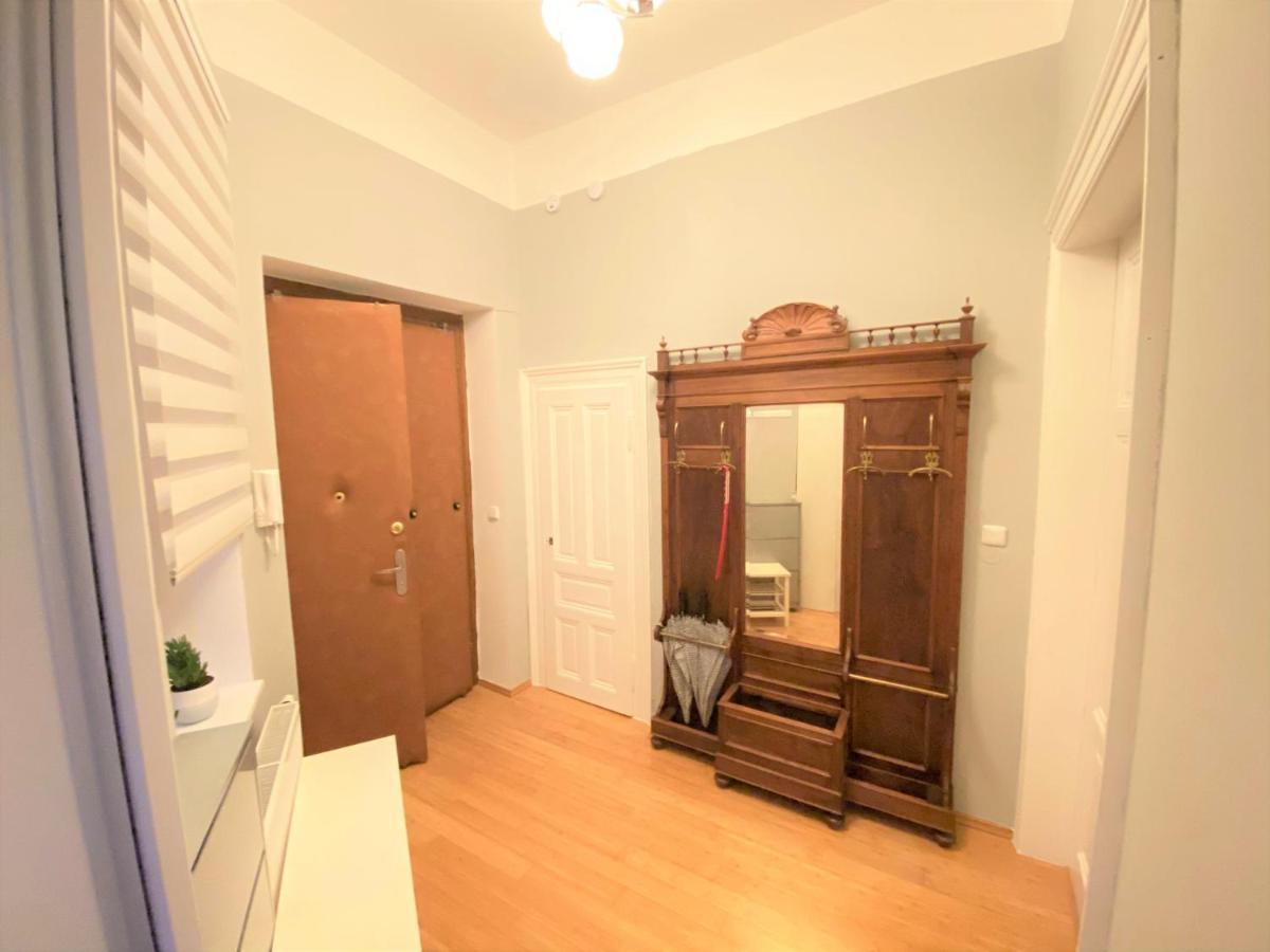 Black Eagle Apartments Prague Ngoại thất bức ảnh
